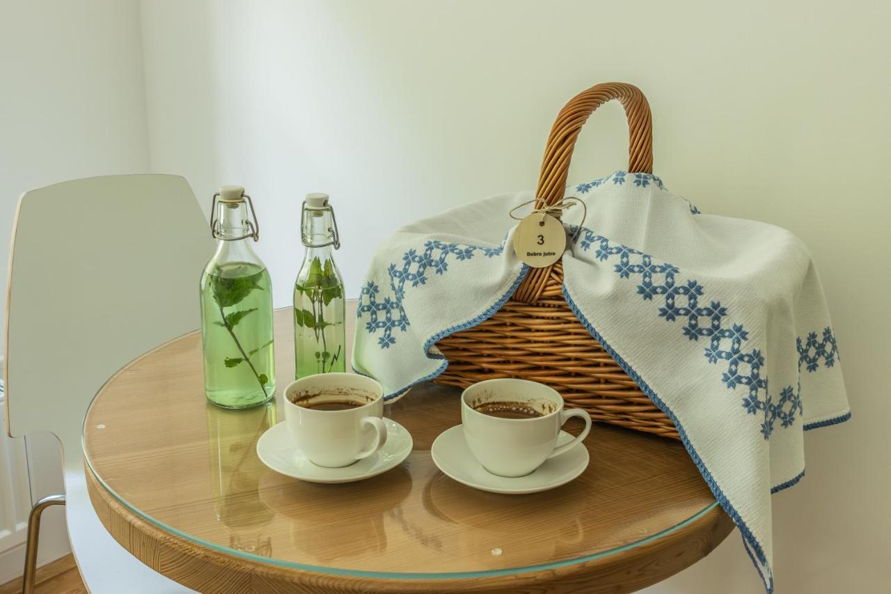 Boutique Rooms Pri Rogovilcu Solčava Exteriör bild