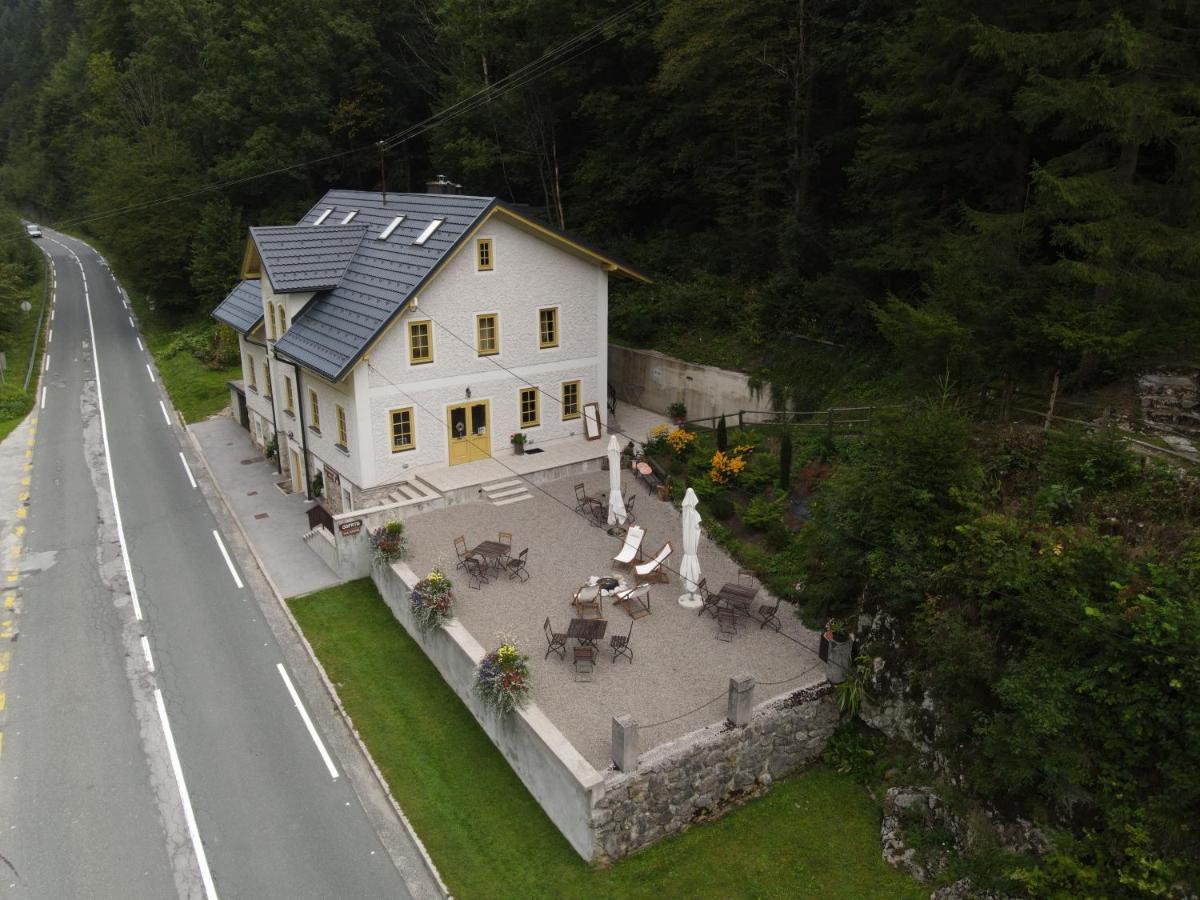Boutique Rooms Pri Rogovilcu Solčava Exteriör bild