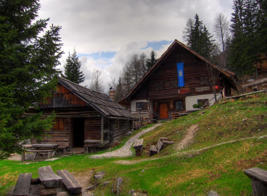 Boutique Rooms Pri Rogovilcu Solčava Exteriör bild